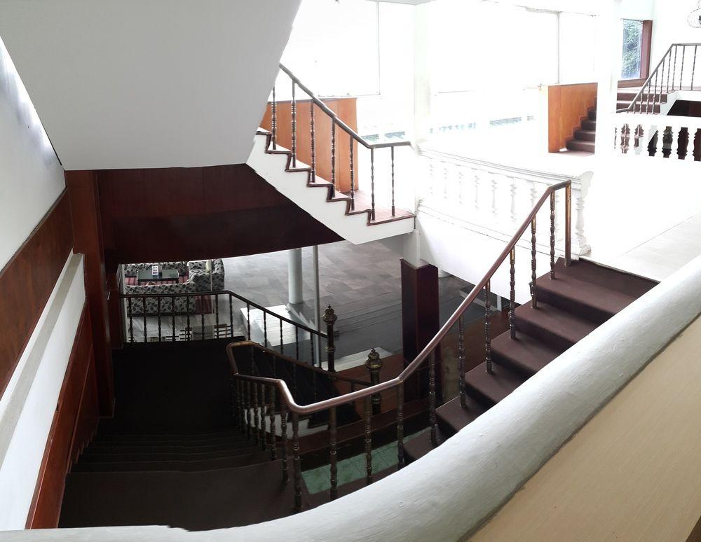 Windmill Resort Hotel Pattaya Buitenkant foto