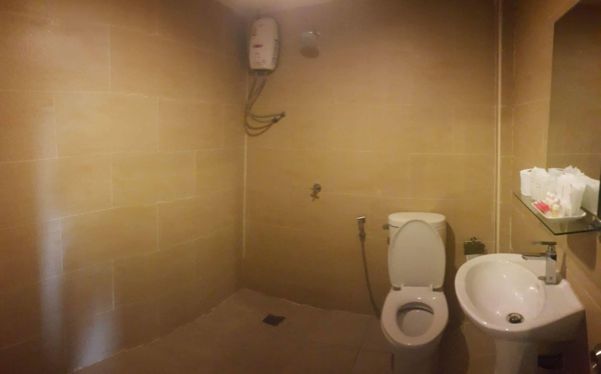 Windmill Resort Hotel Pattaya Buitenkant foto